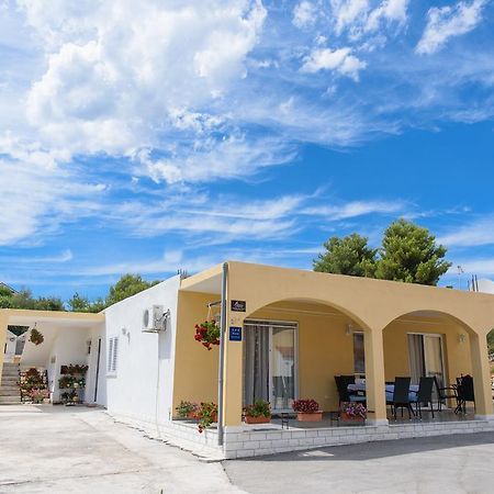 Apartments Patricia トロギール エクステリア 写真
